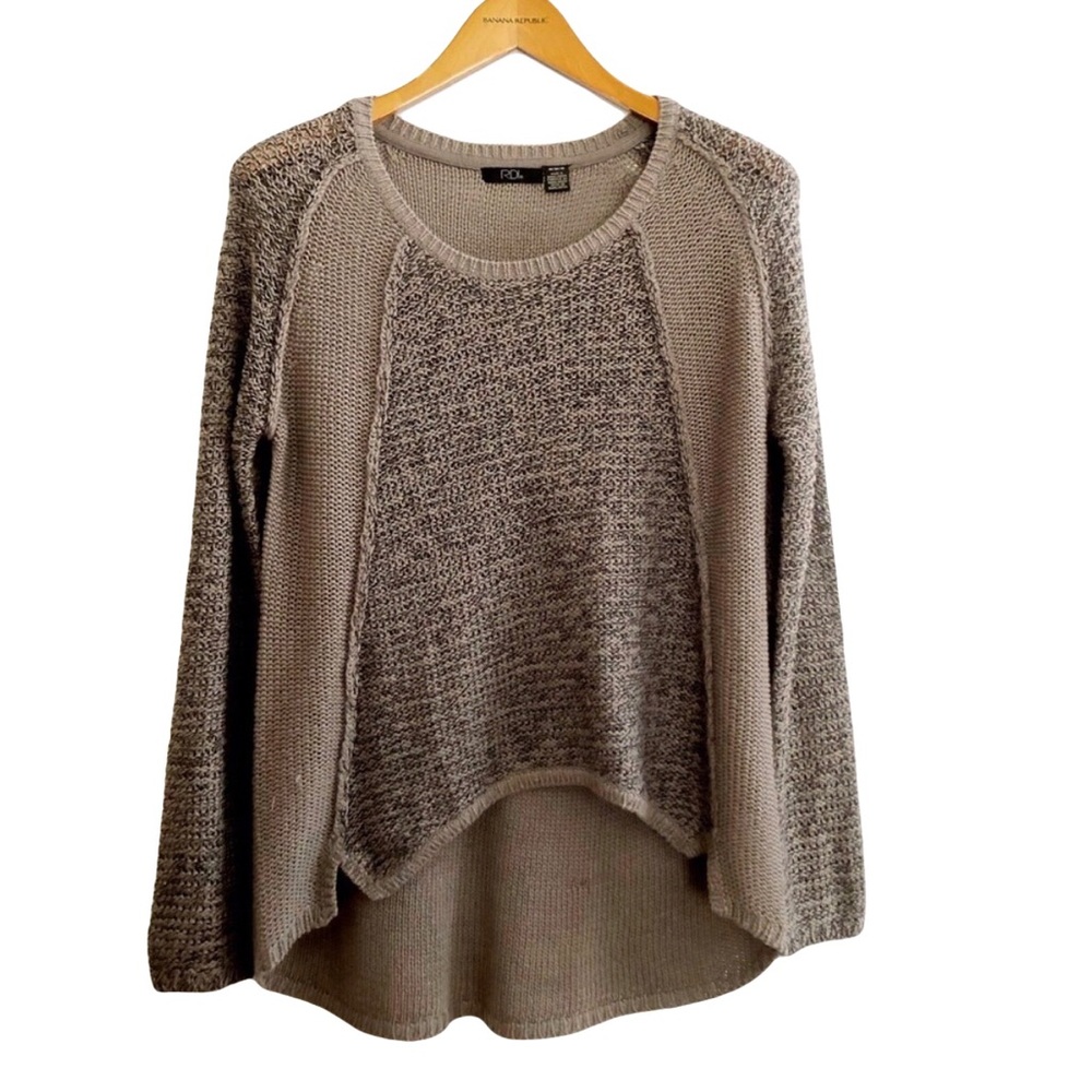 RDI oversized long sleeve hi Lo sweater